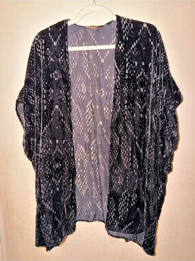 NWOT audrey Black Sheer Open-Front Tunic